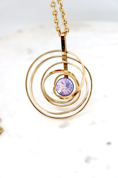 Vintage Swirl & Stone Pendant Necklace